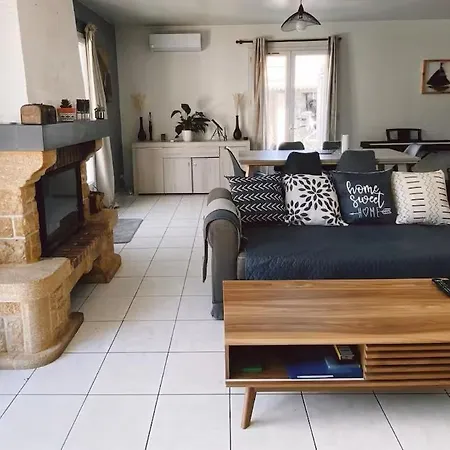 Villa cosy avec piscine au calme entre mer et montagne *