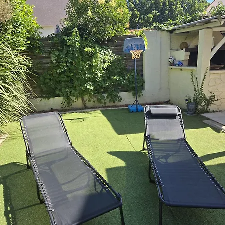 Villa cosy avec piscine au calme entre mer et montagne