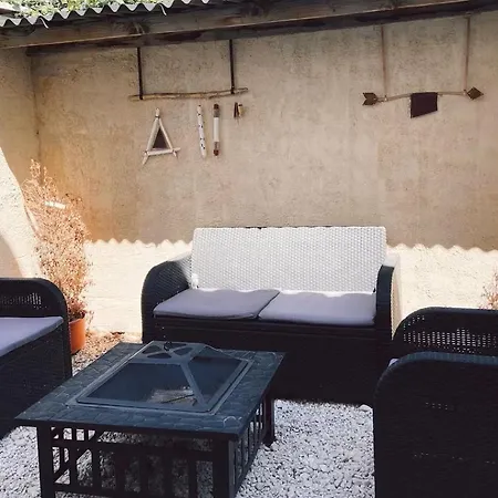 Villa cosy avec piscine au calme entre mer et montagne Hébergement de vacances Claira
