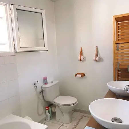Hébergement de vacances Villa cosy avec piscine au calme entre mer et montagne *