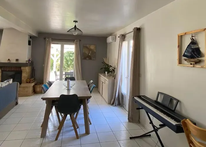 Cosy Avec Piscine Au Calme Entre Et Montagne *