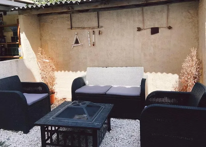Cosy Avec Piscine Au Calme Entre Et Montagne Hébergement de vacances Claira