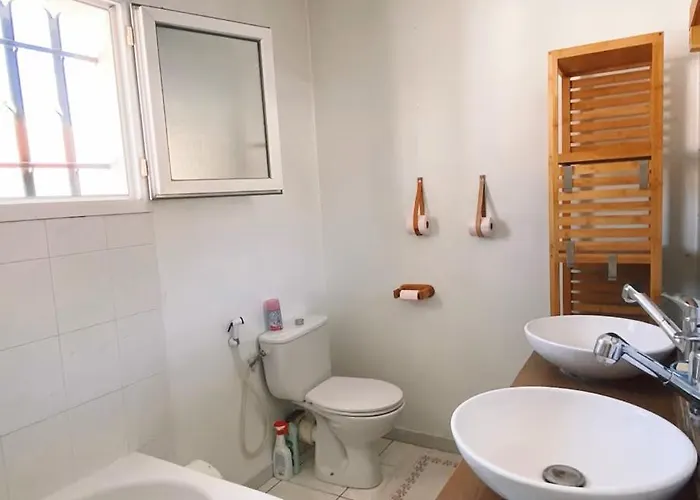 Hébergement de vacances Cosy Avec Piscine Au Calme Entre Et Montagne *